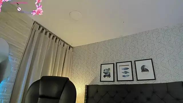 emma__smith1 from StripChat