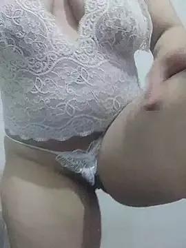 Emma_Ahmad from StripChat