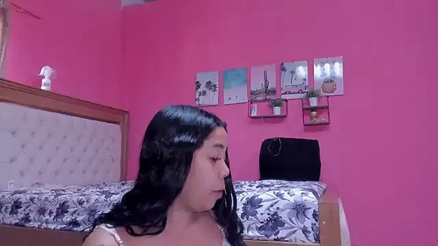 Emma_lean from StripChat