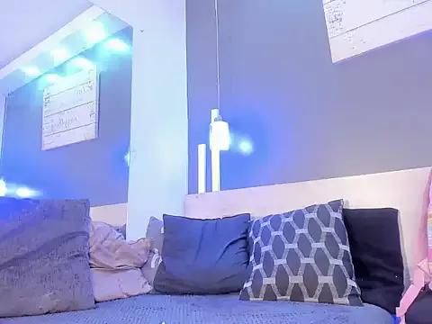EMMA_ROMANY from StripChat is Freechat