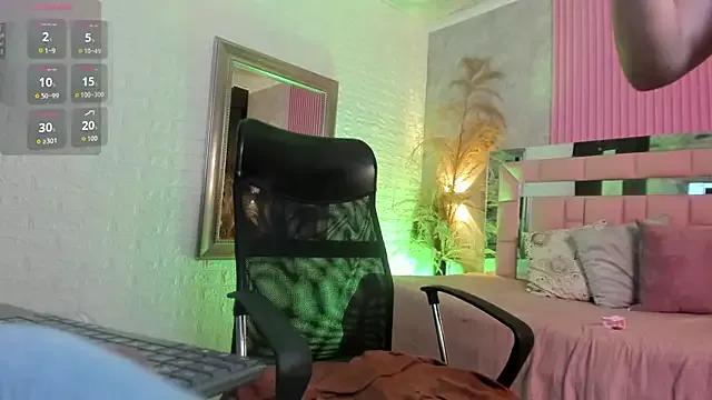 emma_rossi7 from StripChat