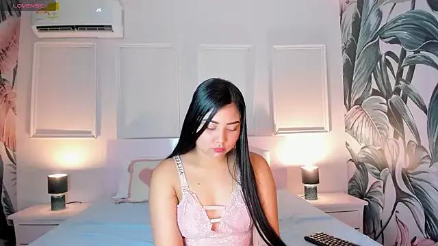 Emma_so_Love from StripChat