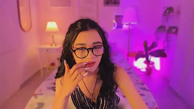 Girls: try live performances with matured performers, from dancing to quirks, in a variety of beautiful sex cams.