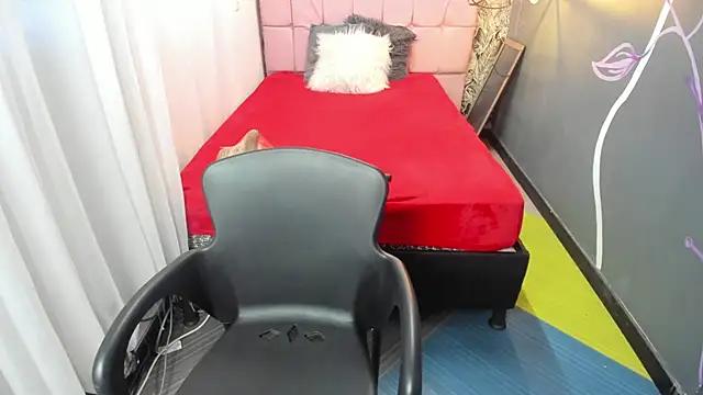 EmmaaEvans_ from StripChat