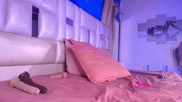 Girls: try live performances with matured performers, from dancing to quirks, in a variety of beautiful sex cams.