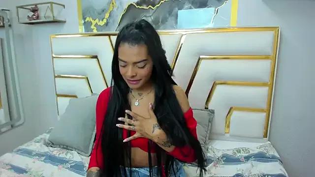 EmmaEbony_ from StripChat