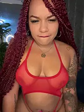 EmmaHot from StripChat