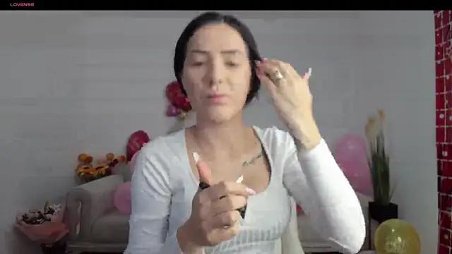 Girls: try live performances with matured performers, from dancing to quirks, in a variety of beautiful sex cams.