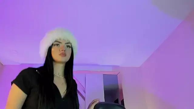 EmmaStonns from StripChat