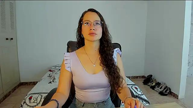 emmaTorres1 from StripChat