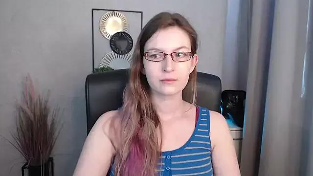 emmaxDelight from StripChat