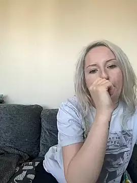 EmmaXXX666 from StripChat