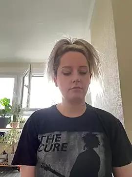 EmmaXXX666 from StripChat is Freechat