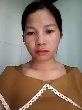 EmMay123 from StripChat