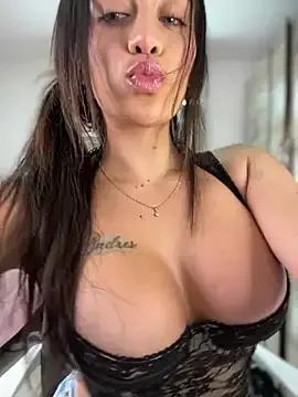 Emmily_19 from StripChat