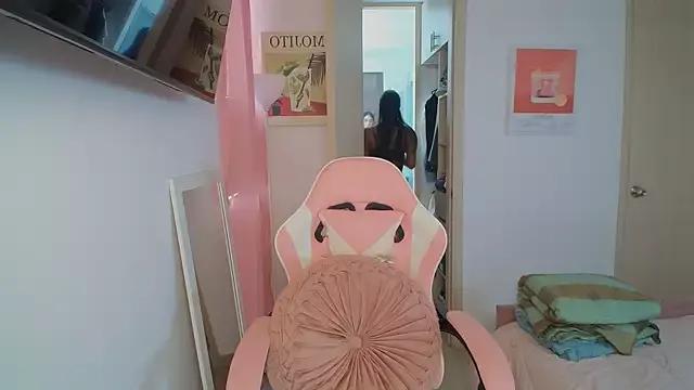 emmily_forev3r from StripChat