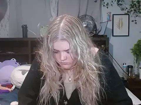 Emmy_Fleur from StripChat is Freechat