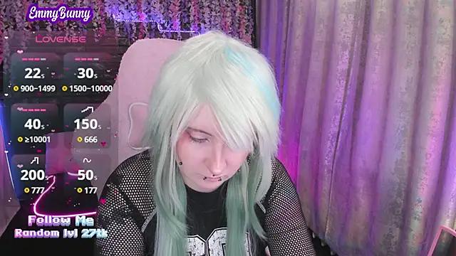 EmmyBunny from StripChat