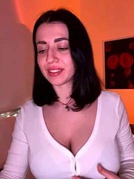 Emylia from StripChat is Freechat