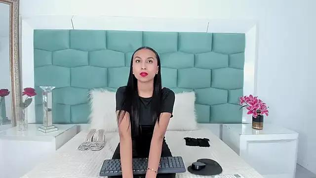 ErikaMancini from StripChat is Freechat
