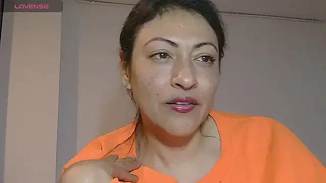 ErikaRika from StripChat is Freechat