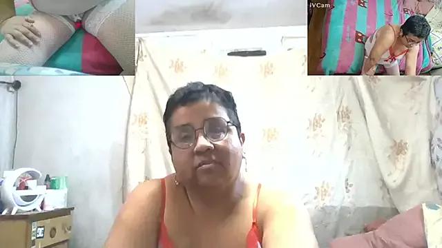 erinadarling79 from StripChat is Freechat