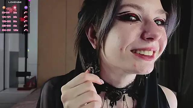 EsmeBellas from StripChat