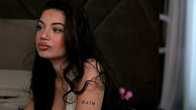 EsmeeLuv from StripChat