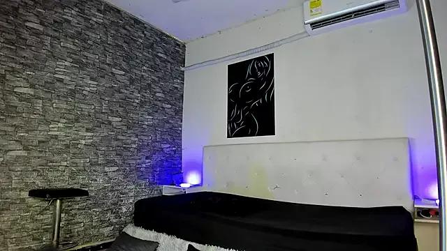 EsperanzaAndJey from StripChat