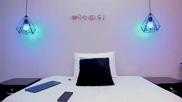 EstefaniaVelez_ from StripChat