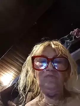 eva2023sexy from StripChat is Freechat