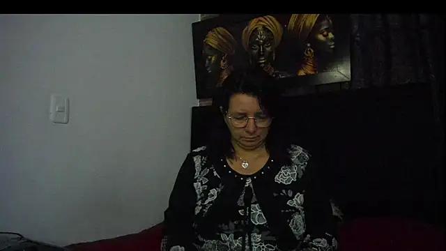 Evaaross_2345 from StripChat