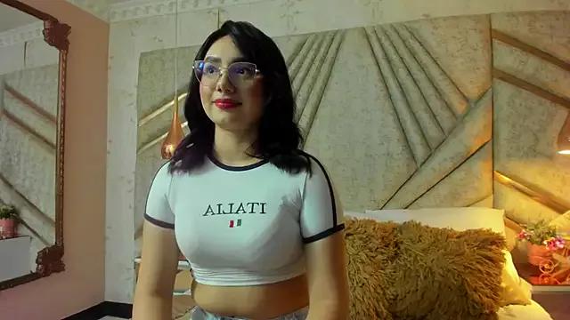 EvaKouper from StripChat is Freechat