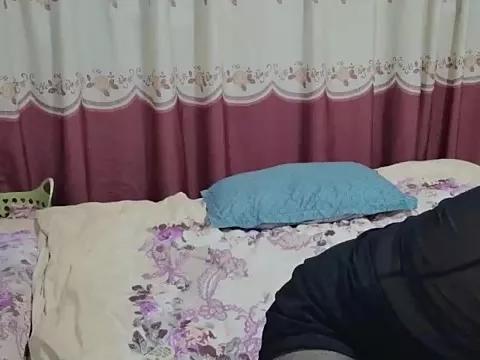EveBond from StripChat