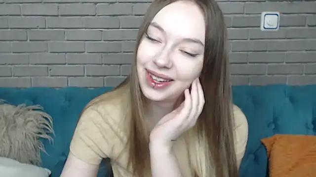 EvelinaGray from StripChat