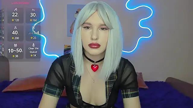 EvelinaLuu from StripChat