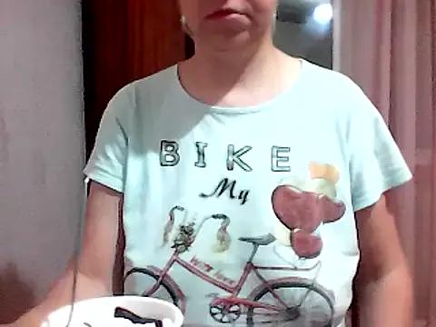 EvelinaRose from StripChat