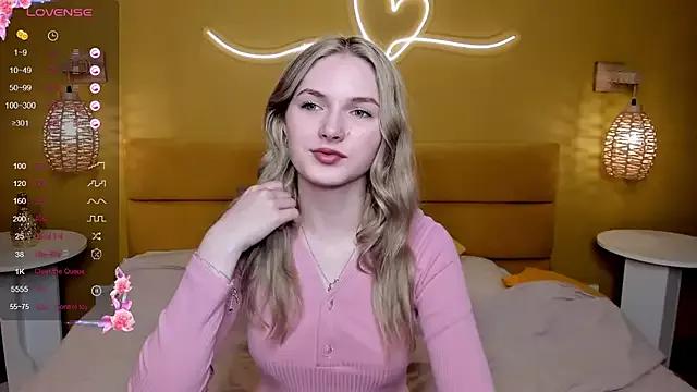 EvelineAmore from StripChat