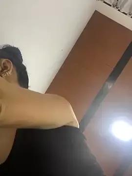 Evelinmiller9 from StripChat is Freechat