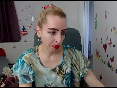 EvelynAngell from StripChat
