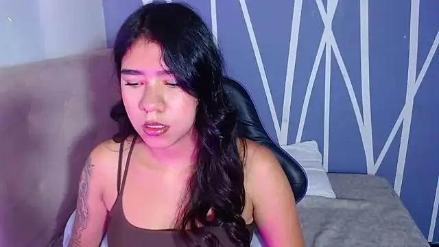 evelyngp from StripChat is Freechat