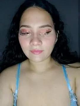 EvelynnBunny_ from StripChat
