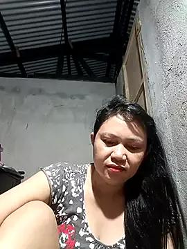 Everleigh_mom from StripChat
