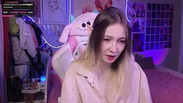 evierosen from StripChat
