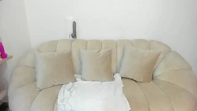 Evvamoon69 from StripChat