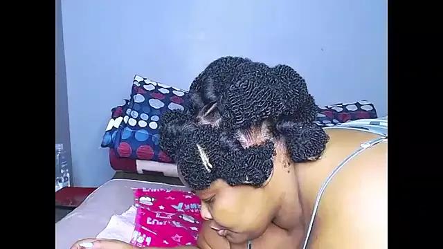fatafricanqueen from StripChat