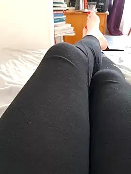 feetclara7 from StripChat