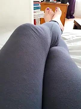 feetclara7 from StripChat