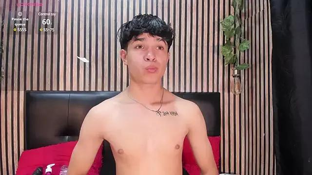 Felipe_boy1 from StripChat is Freechat