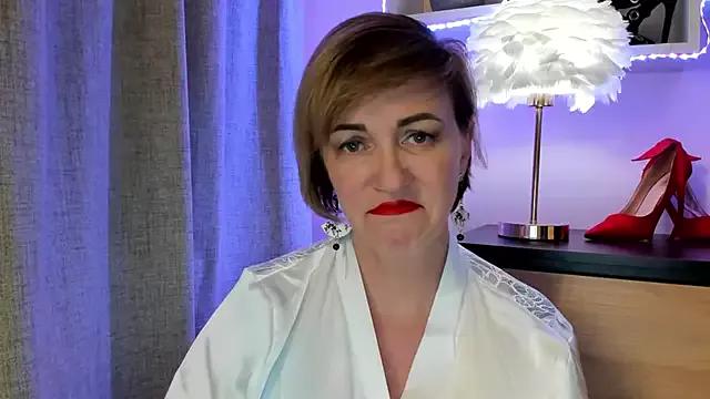 Girls: try live performances with matured performers, from dancing to quirks, in a variety of beautiful sex cams.
